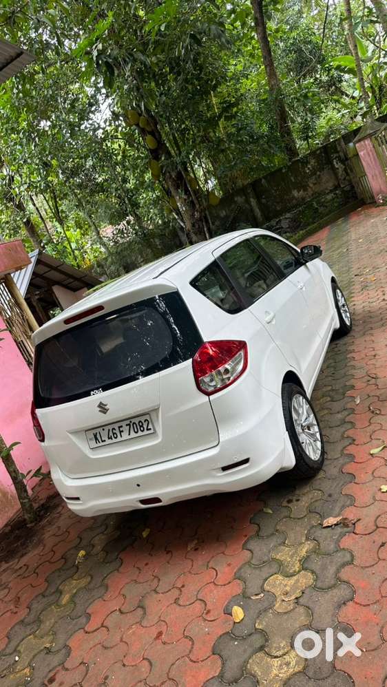 Maruti Suzuki Ertiga Petrol 2012