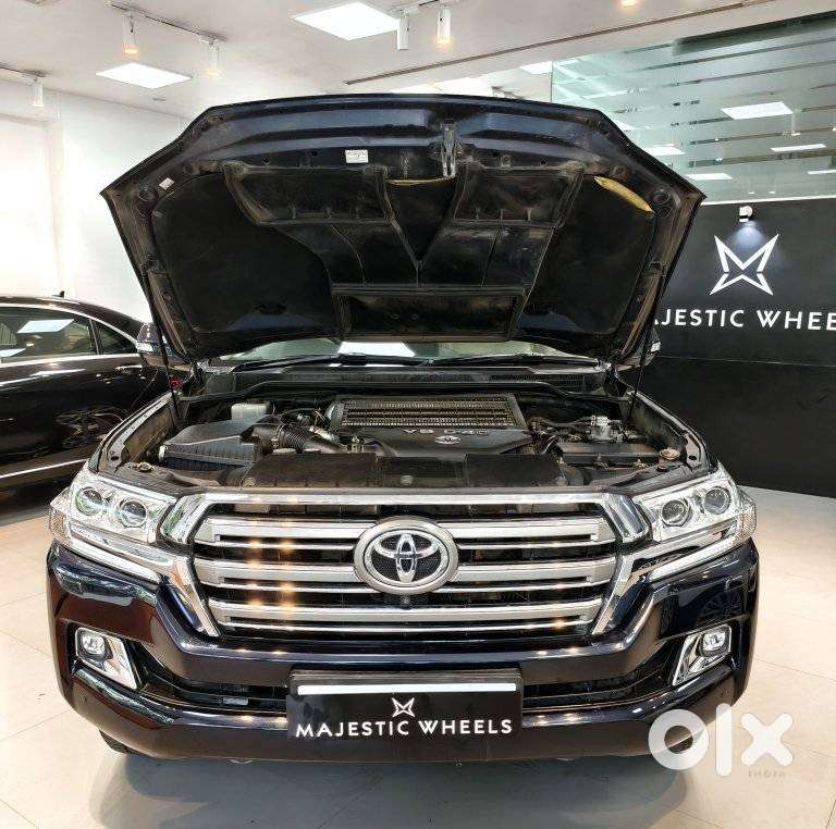 Toyota Land Cruiser [2015-2020] 4.5 Vx Lc 200, 2019, Diesel