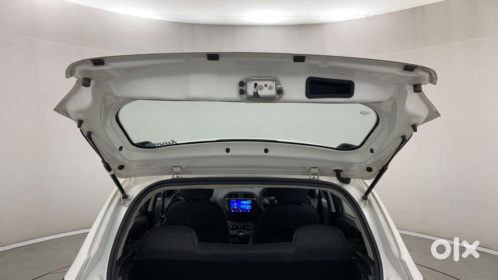 Tata Tiago Xe, 2021, Petrol