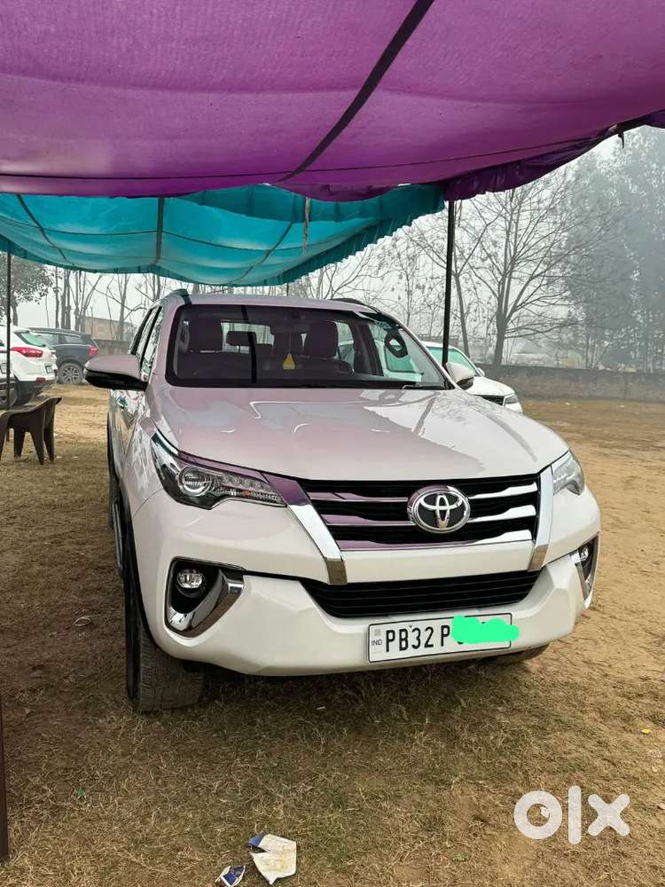 Toyota Fortuner 2018 Diesel 107000 Km Driven