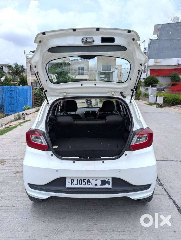 Tata Tiago 1.2 Revotron Xt Cng, 2023, Cng & Hybrids