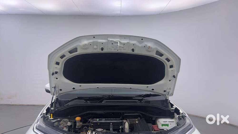 Tata Punch Accomplished Amt Sunroof, 2024, Petrol