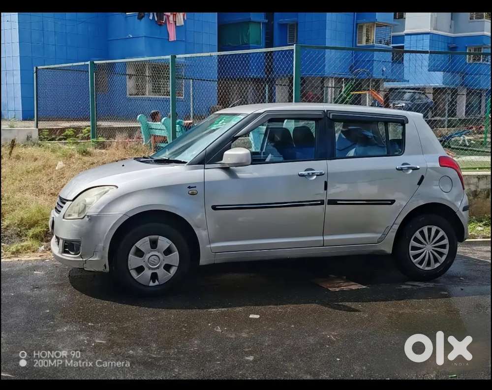 Maruti Suzuki Swift 2007 Cng & Hybrids 94472 Km Driven