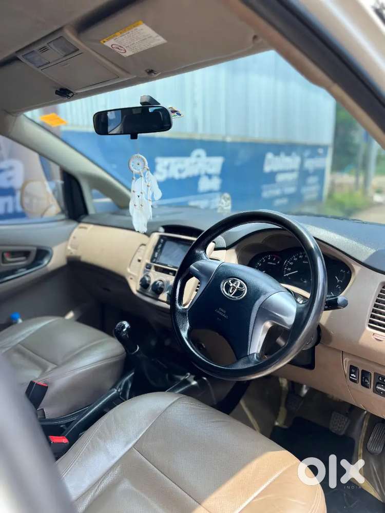 Toyota Innova 2016 Diesel 229000 Km Driven