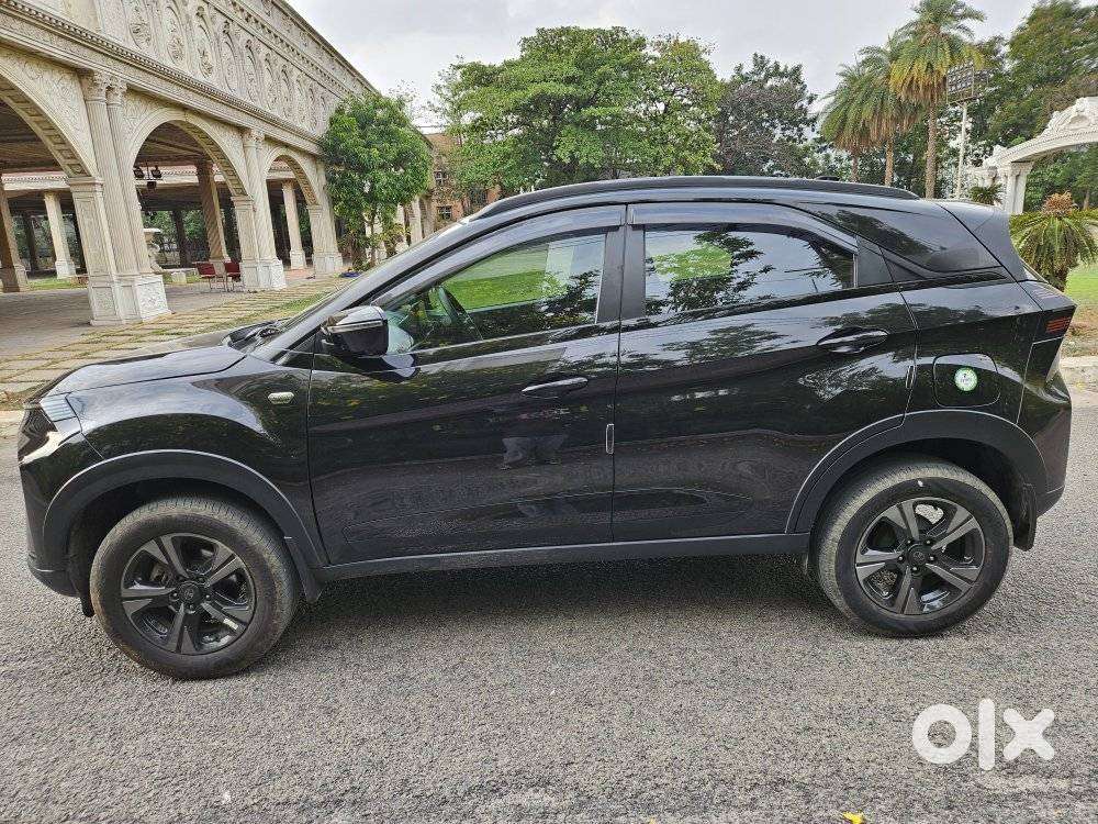 Tata Nexon Creative Plus 1.2 Petrol 6mt Dark Edition, 2024, Petrol