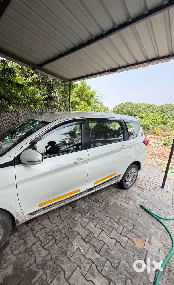 Maruti Ertiga Vxi 2025