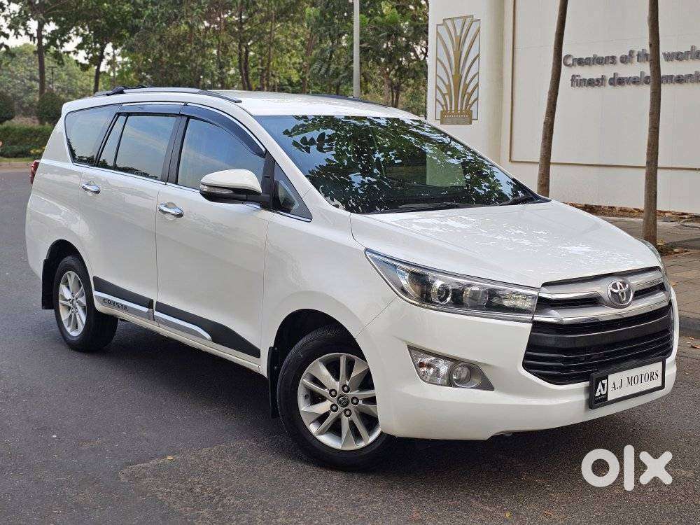 Toyota Innova Crysta 2.4 V, 2016, Diesel
