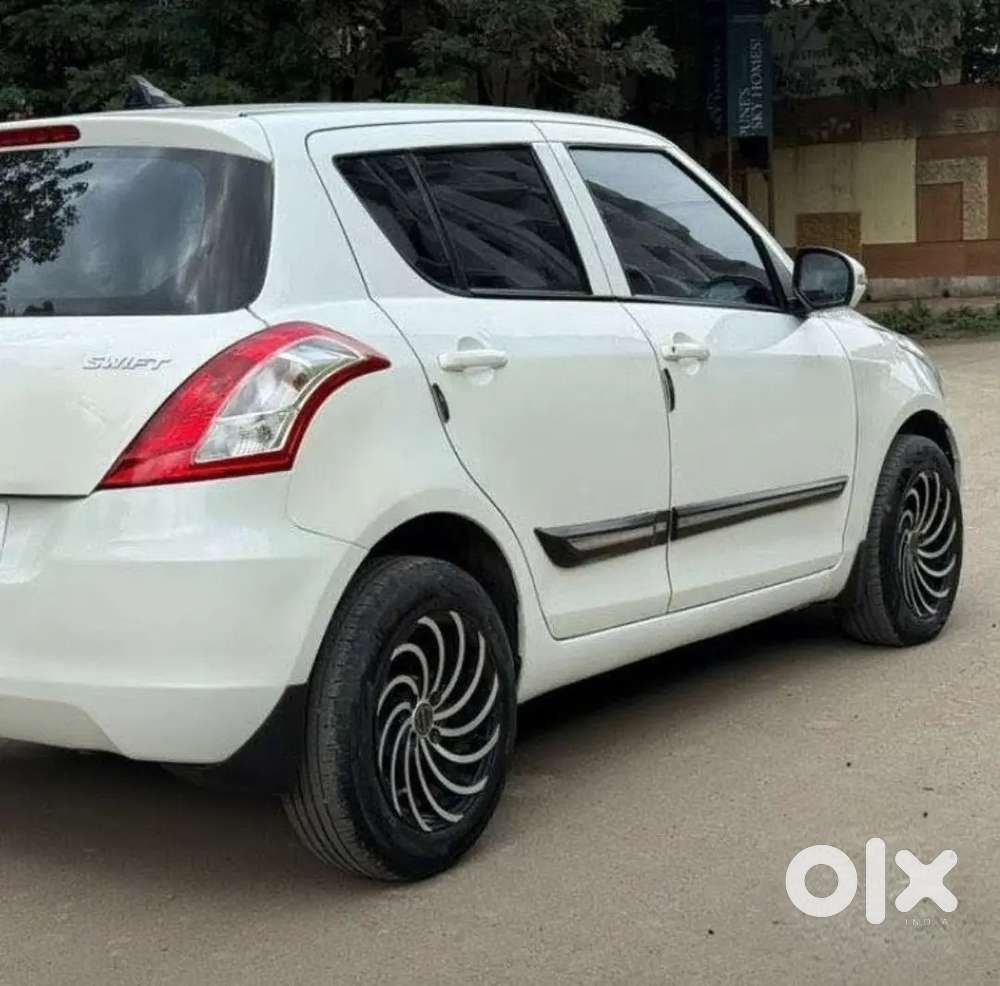 Maruti Suzuki Swift 2014 Cng & Hybrids 81000 Km Driven