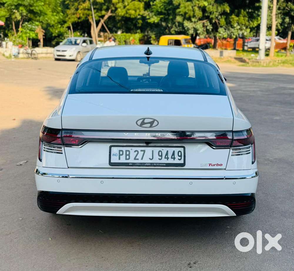 Hyundai Verna 1.5 Sx Turbo Petrol Mt, 2023, Petrol