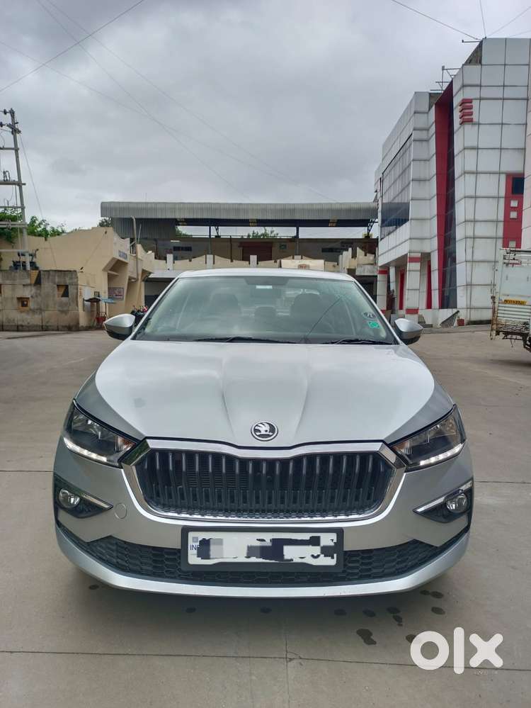 Skoda Slavia 1.0 Ambition Tsi, 2023, Petrol