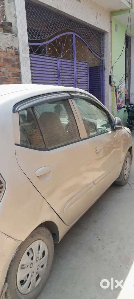 Hyundai I10 2011 Cng & Patrola 12500 Km Driven