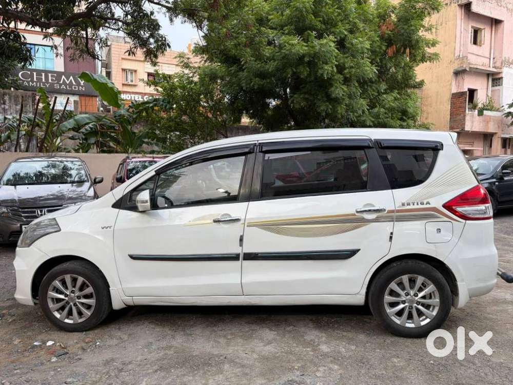 Maruti Suzuki Ertiga Zxi Plus Petrol, 2015, Petrol