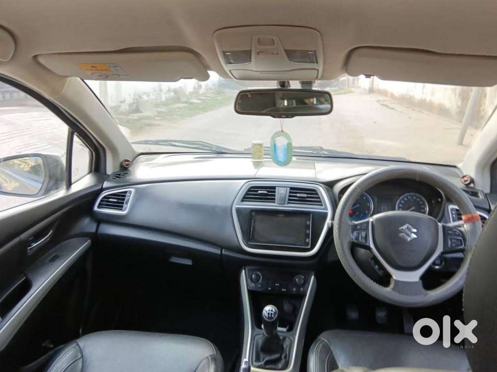 Maruti Suzuki S Cross Alpha Shvs, 2016