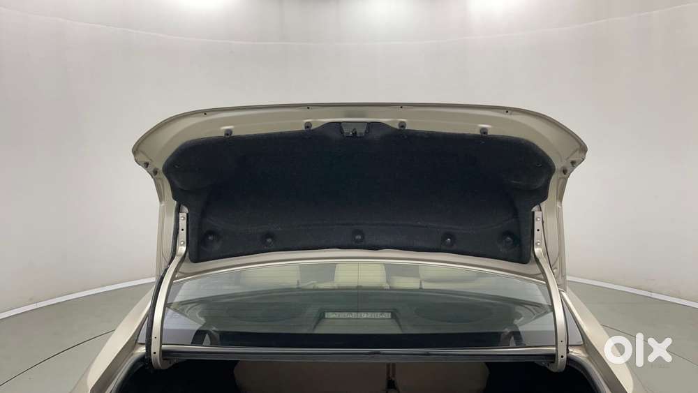 Toyota Corolla Altis 1.8 G, 2015, Petrol