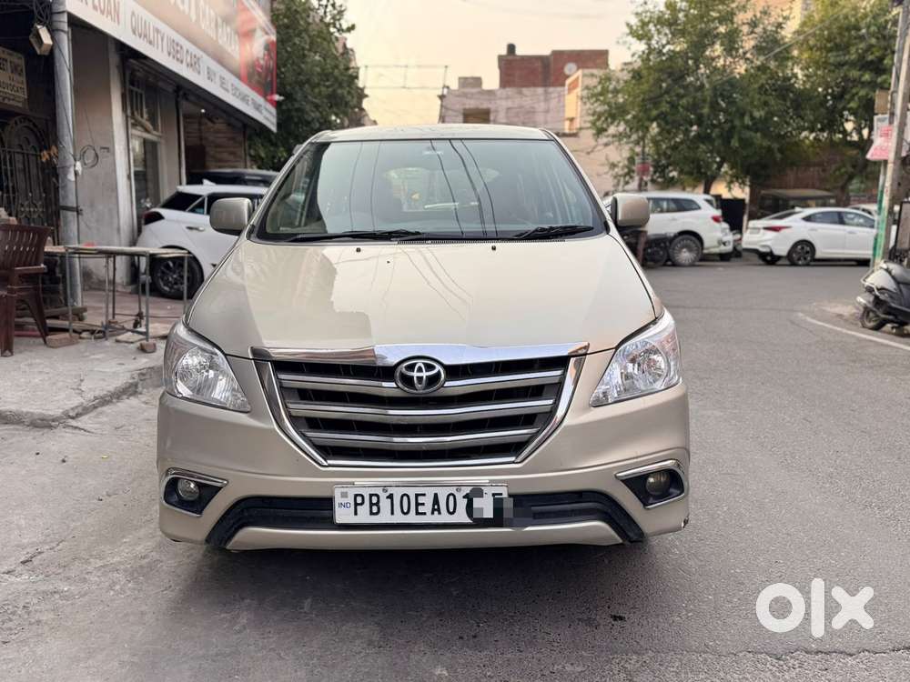Toyota Innova 2.5 G (diesel) 8 Seater, 2012, Diesel