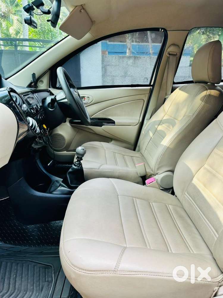 2018 Toyota Etios Liva Diesel V Dual Tone
