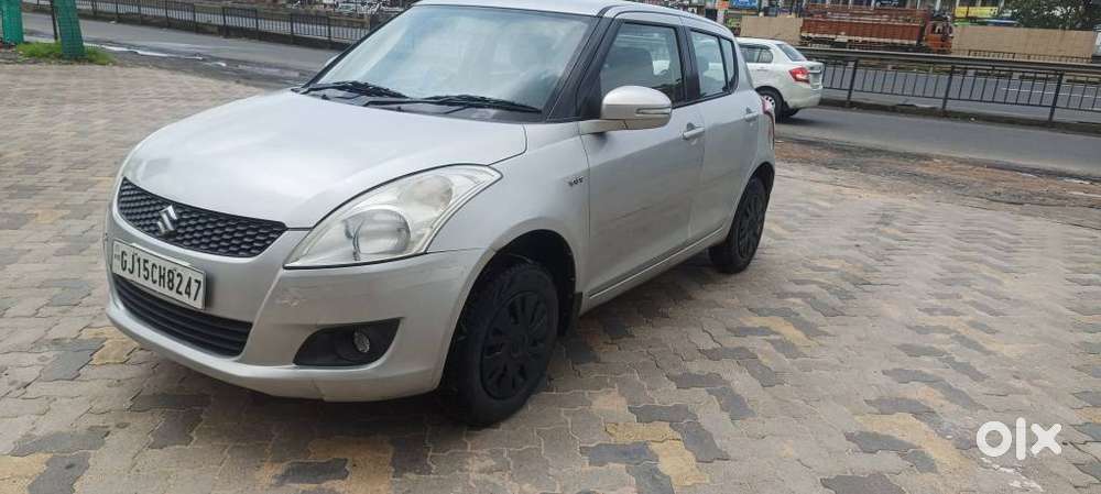 Maruti Suzuki Swift Vxi + Manual, 2011, Cng & Hybrids