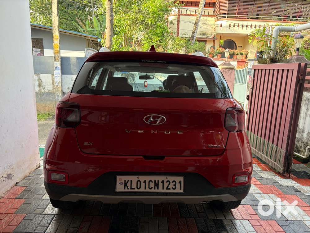 Hyundai Venue 2019 Turbo Petrol Well Maintained