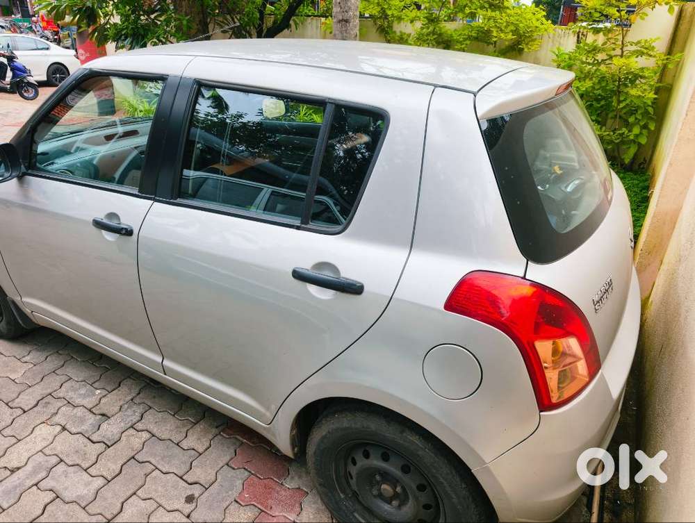 Maruti Suzuki Swift 2011