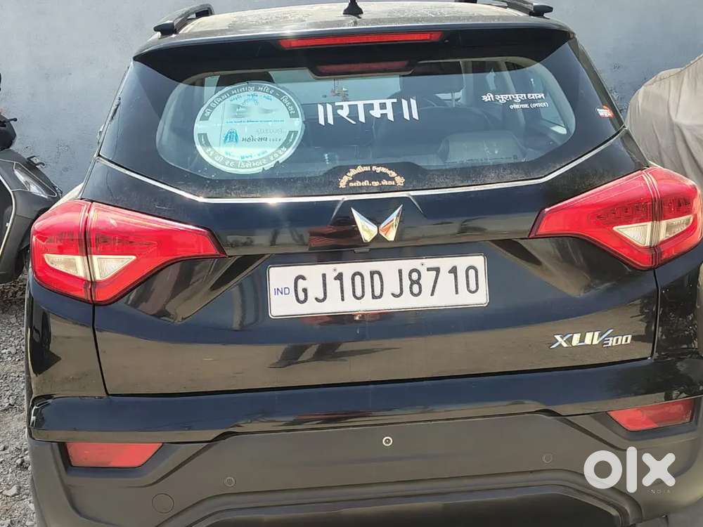 Mahindra Xuv300 2022 Diesel Well Maintained And Single Handed Use..