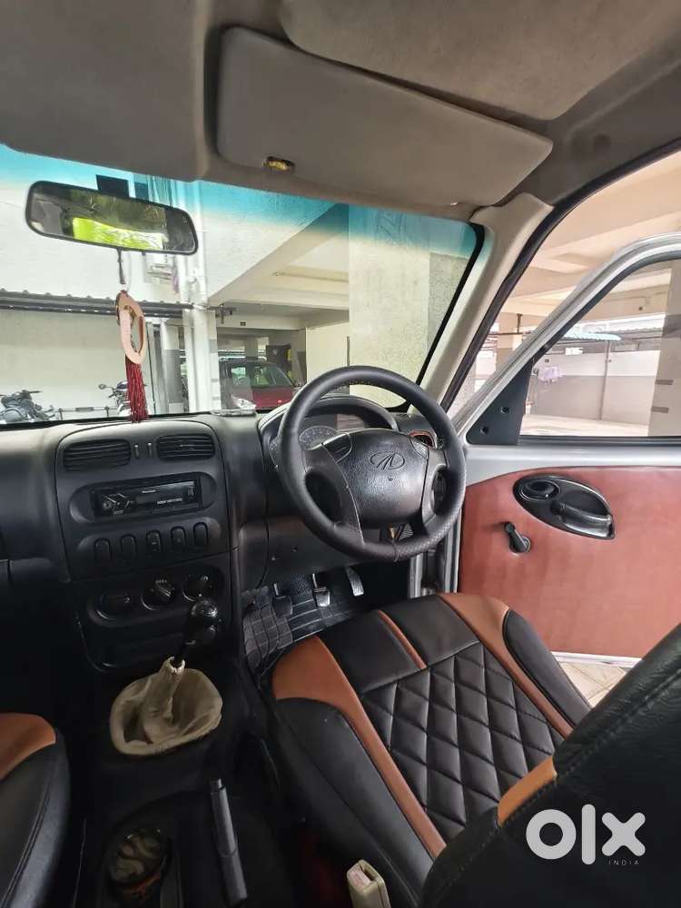 Mahindra Scorpio 2005