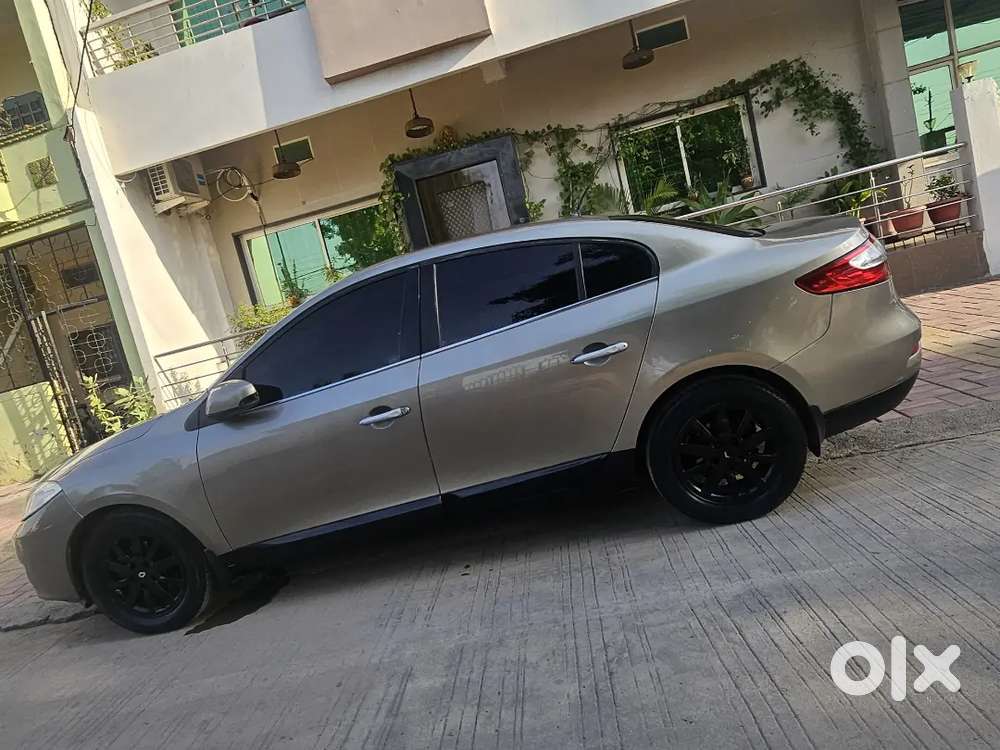 Renault Fluence 2012 Petrol Plus Cng  33500 Km Driven 2nd Owner