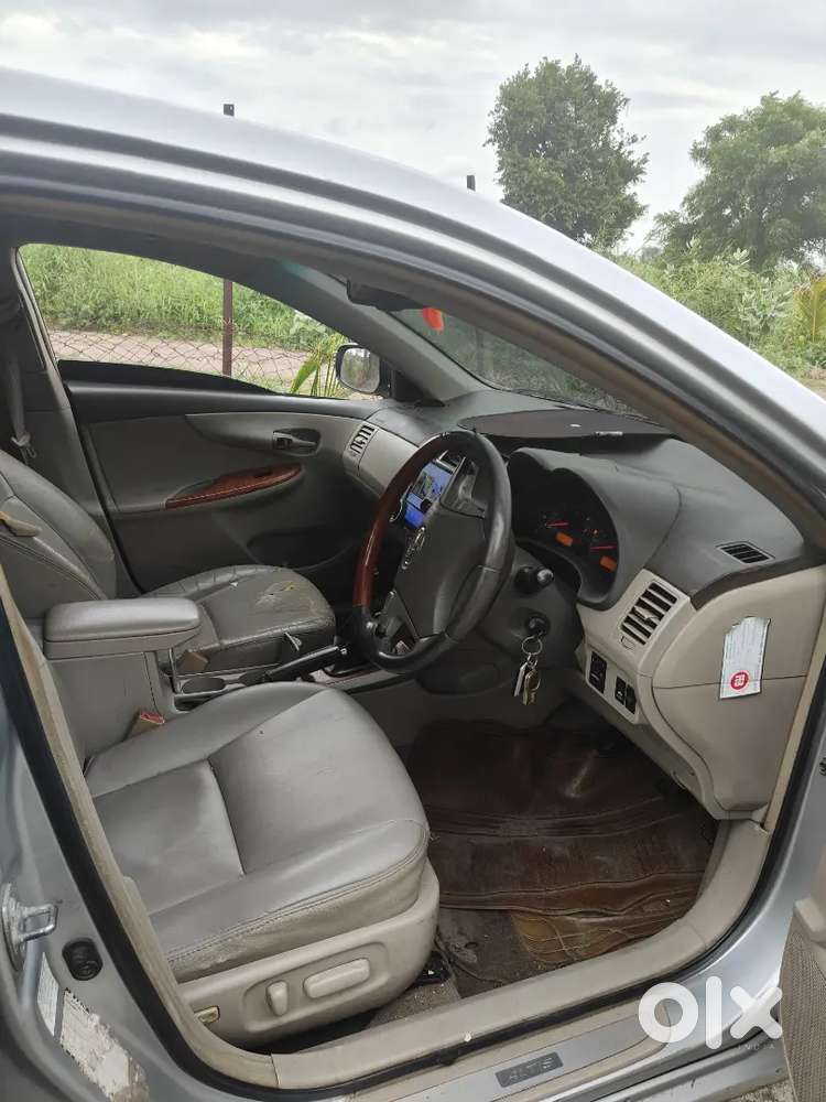 Toyota Corolla Altis 2010