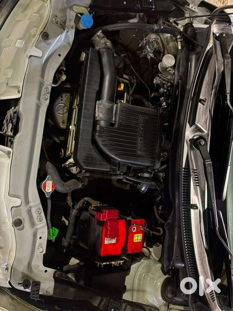 Maruti Suzuki Swift Petrol 2013