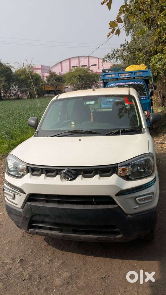 Maruti S-presso Vxi(o) 2022 Petrol  36,000 Km  Insurance 2028