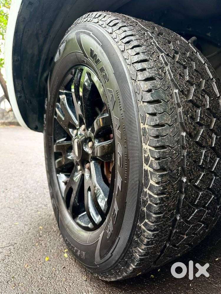 Ford Endeavour 2.2 Titanium At 4x2, 2016, Diesel