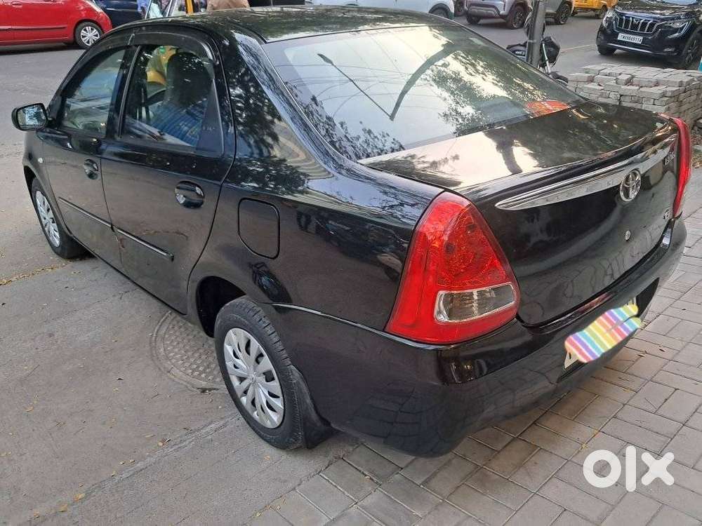 Toyota Etios 2010-2012 G Safety, 2011, Petrol