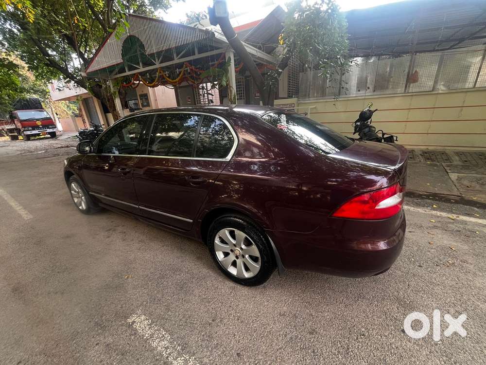 Skoda Superb Elegance 2012