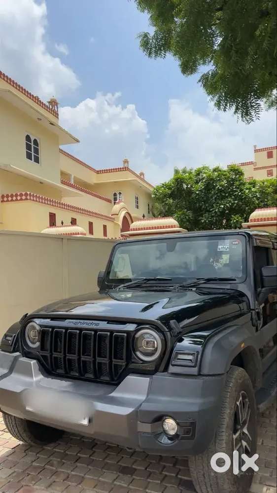 Mahindra Thar Roxx Petrol 2023