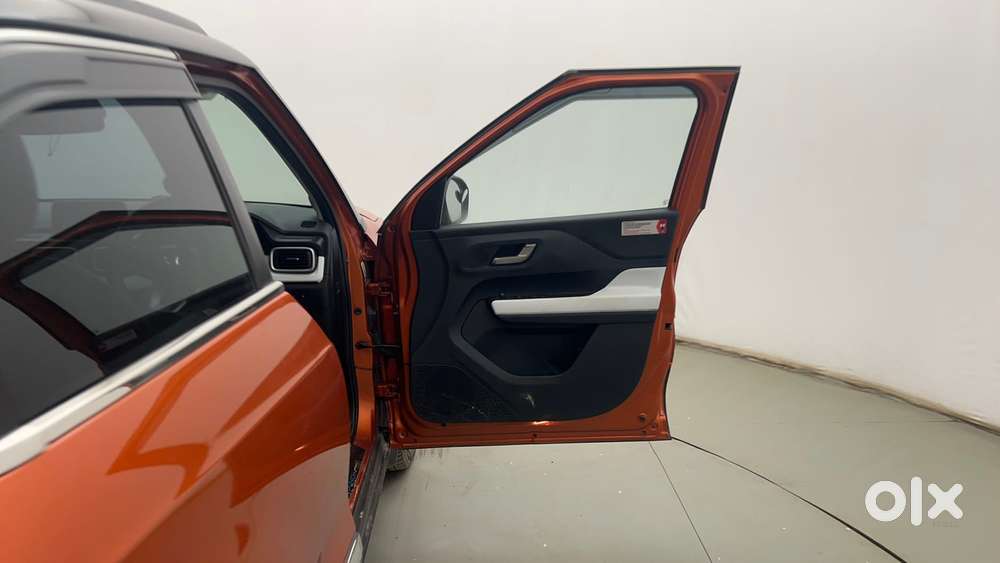 Tata Punch Creative Dual Tone Amt Sunroof, 2023, Petrol