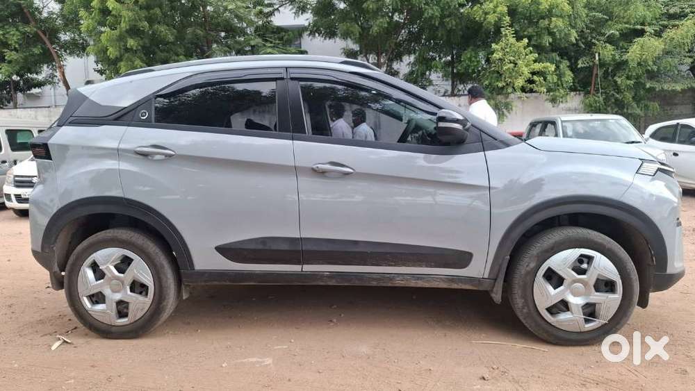 Tata Nexon Pure Plus (s) Petrol Amt, 2026, Petrol