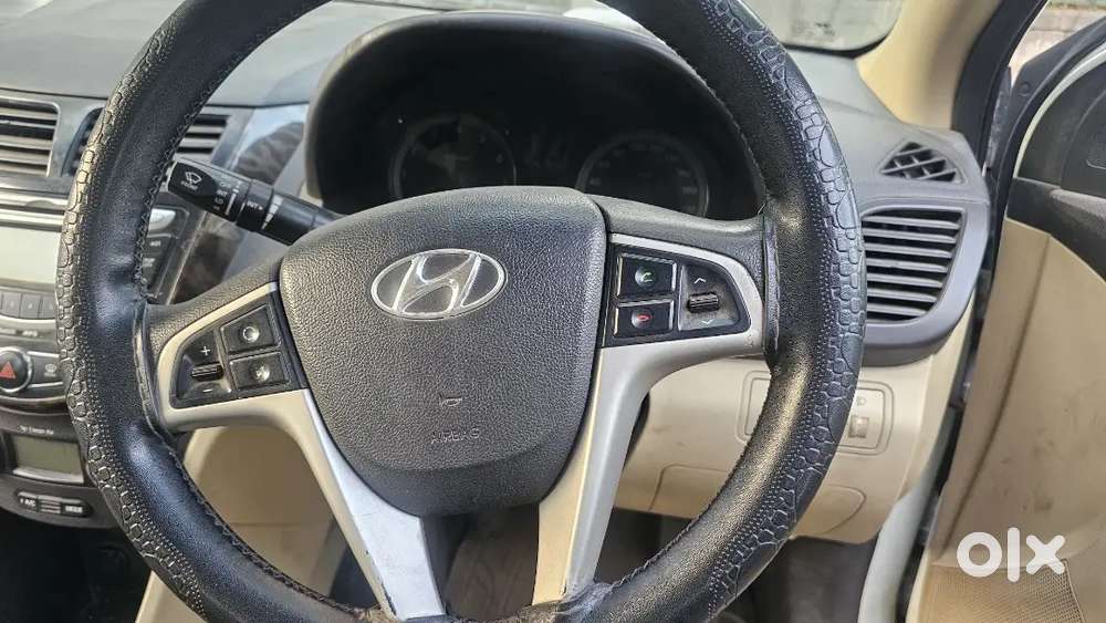 Hyundai Verna 2012