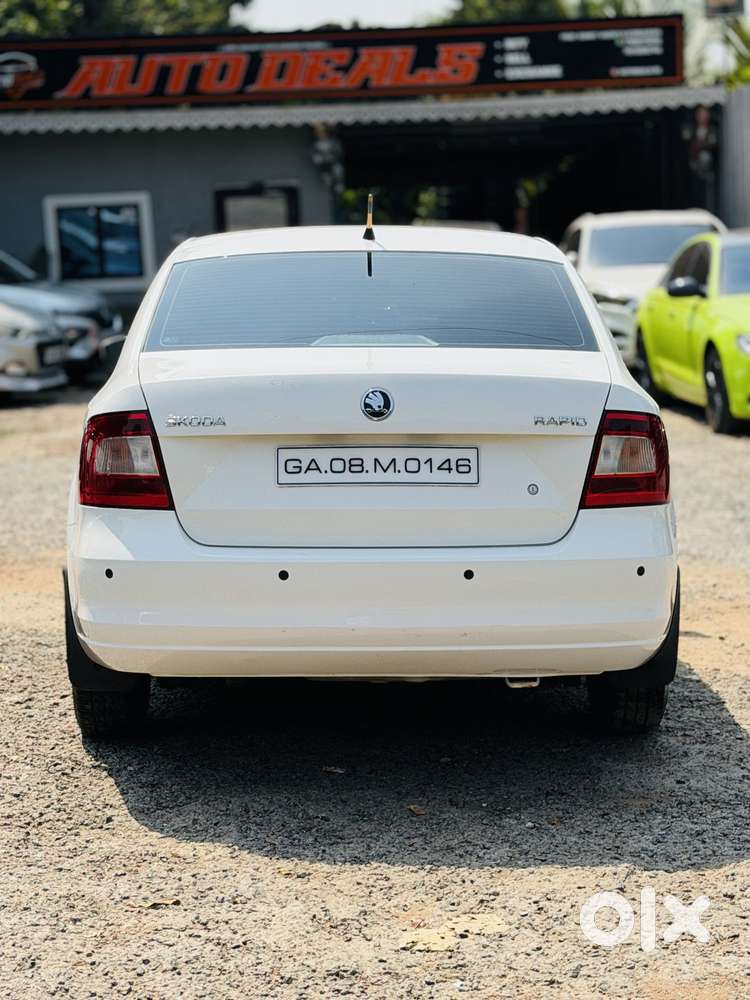 Skoda Rapid 1.6 Mpi Ambition Plus, 2014, Petrol