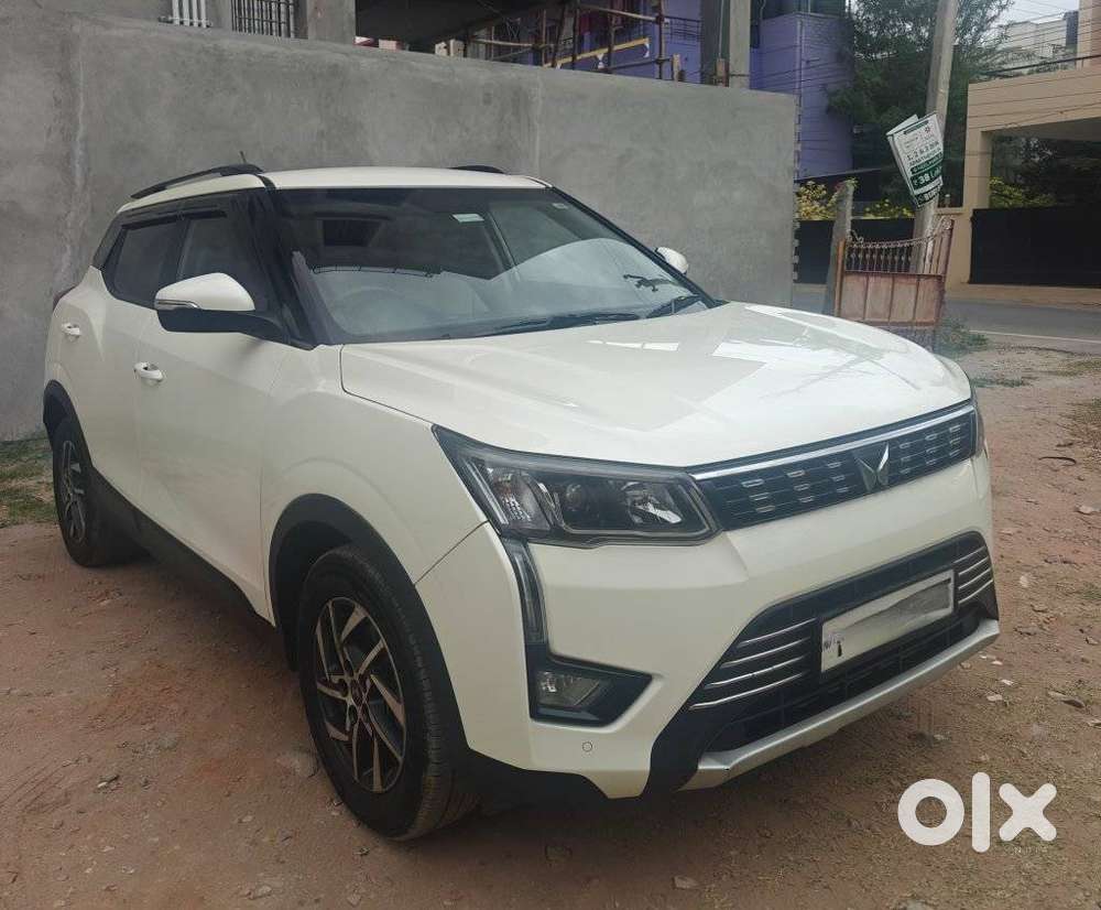 Mahindra Xuv300 W8 (o) 1.5 Diesel Amt, 2023, Diesel