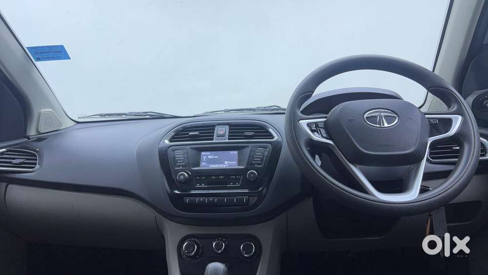 Tata Tiago Xza, 2017, Petrol