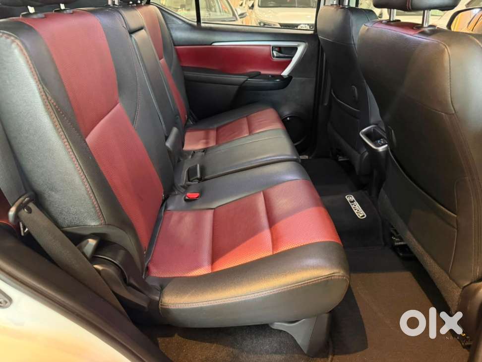 Toyota Fortuner Legender 4x2 At 2.8, 2024, Diesel