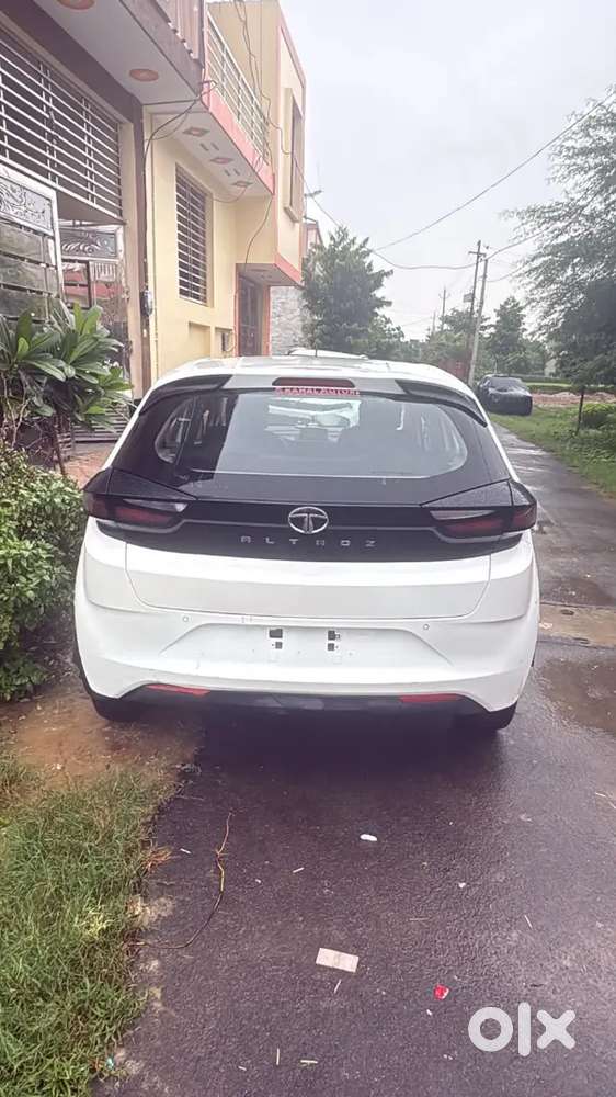 Tata Altroz Xe Petrol 2022