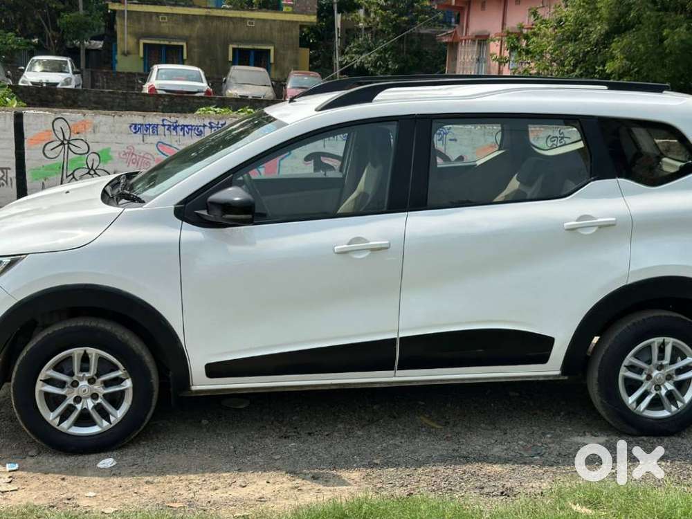 Renault Triber Rxz, 2023, Petrol