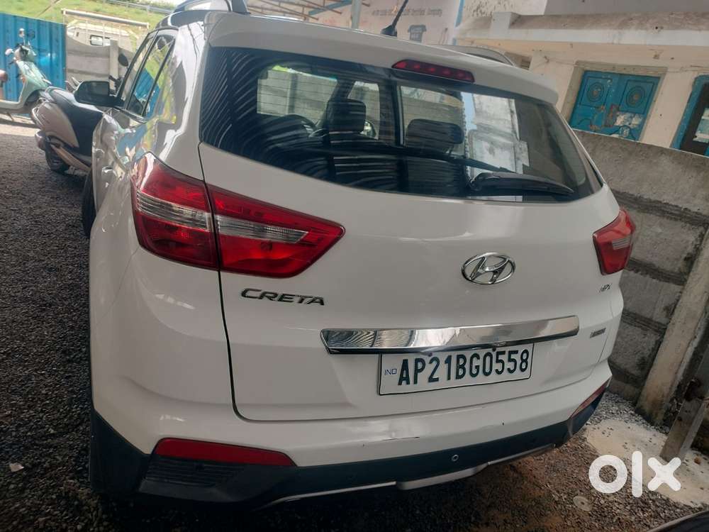 Maruti Suzuki Brezza 1.5 Vxi At Smart Hybrid, 2023, Diesel