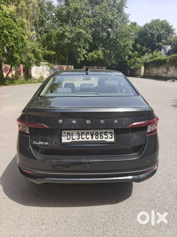 Skoda Slavia 1.0 Ambition Tsi At, 2022, Petrol