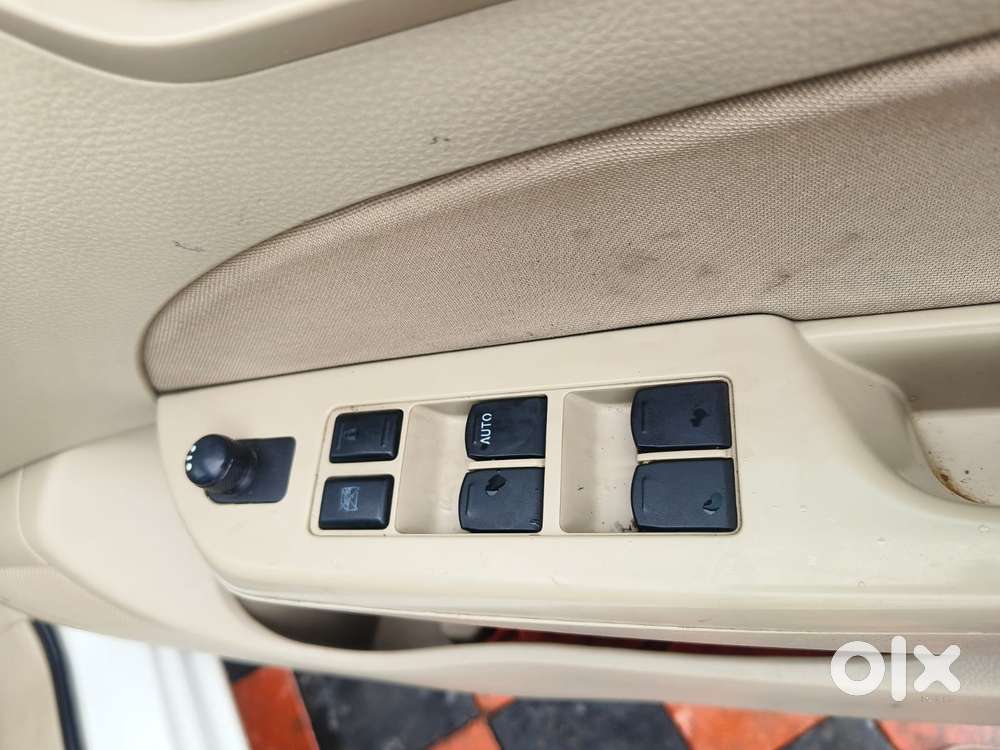 Maruti Suzuki Swift Dzire 1.3 Vxi, 2012, Petrol