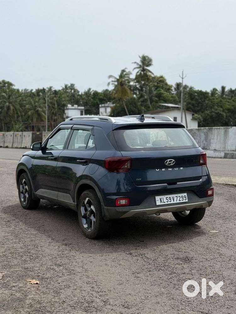 Hyundai Venue Sx (o) Mt 1.5 Diesel, 2020, Diesel