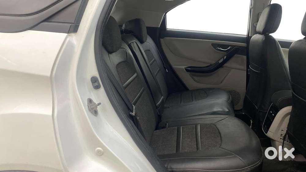Tata Nexon 1.2 Revotron Xz Plus (s), 2023, Petrol