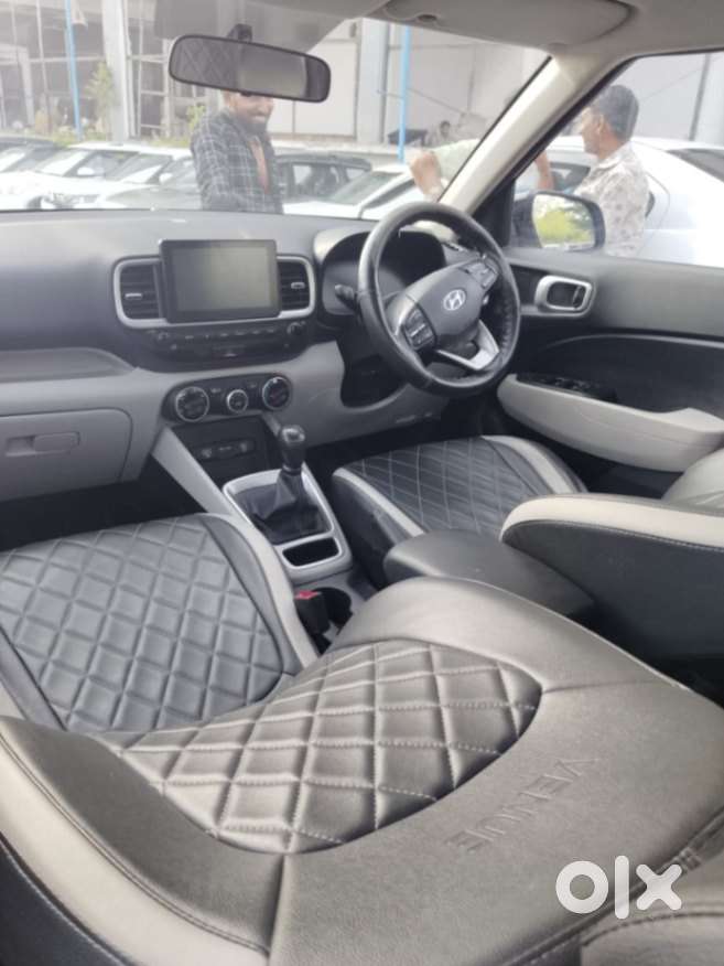 Hyundai Venue 1.2 S (o), 2022, Petrol