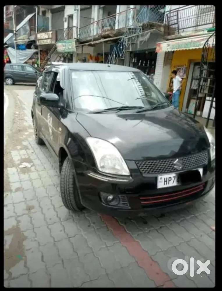 Black Maruti Suzuki Swift