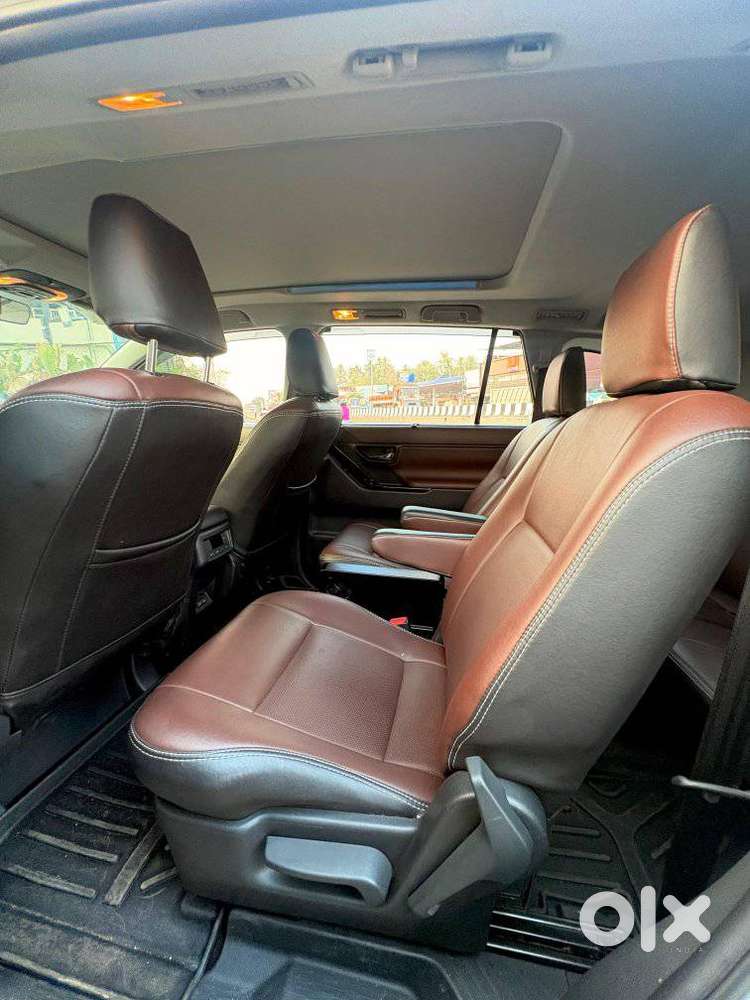 Toyota Innova Hycross 2.0 Vx Hybrid 7 Str, 2024, Petrol